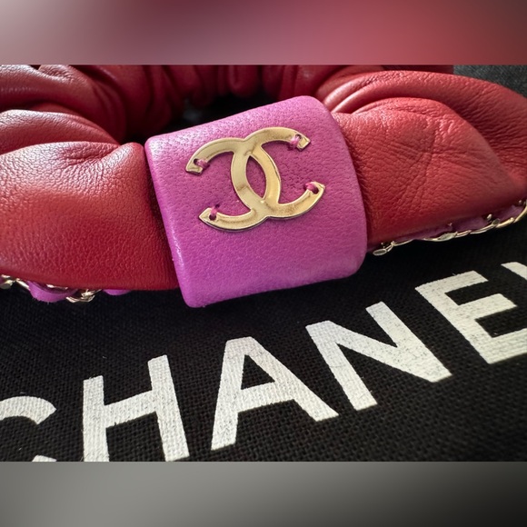 Chanel leather Scrunchie Hair Tie - Picture 5 of 8